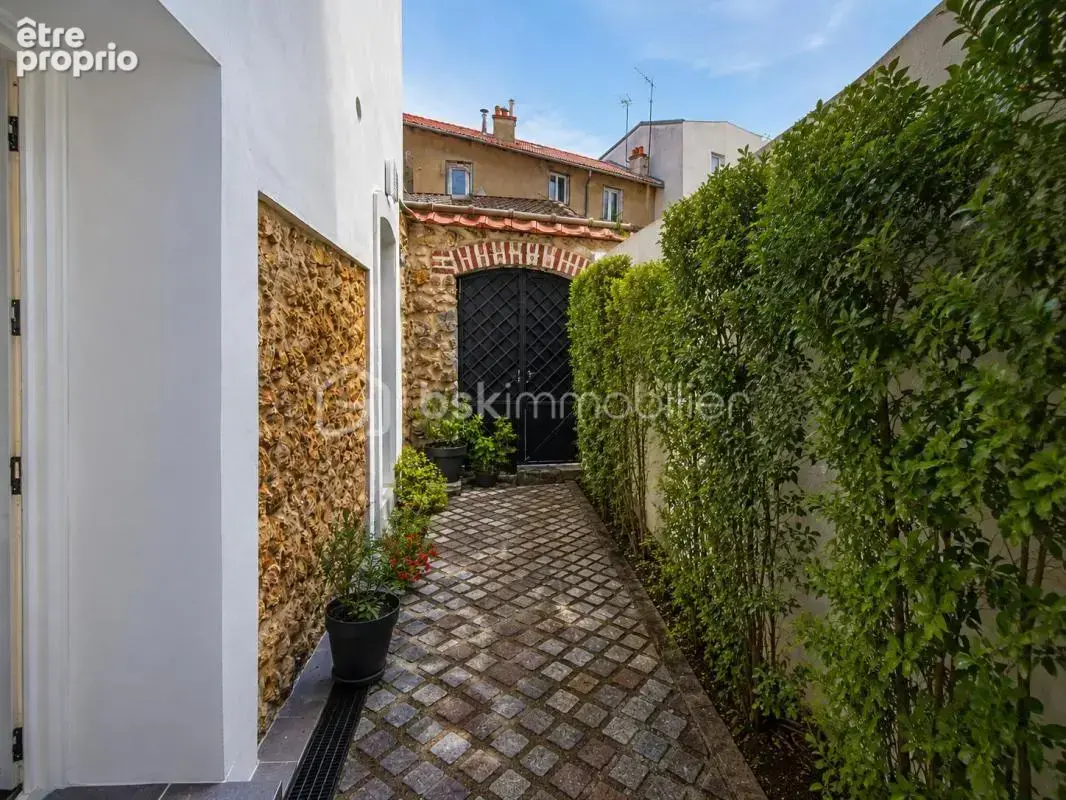 Très Beau T2 avec jardin Terrasse à 10 mn de la Gare - photo 8