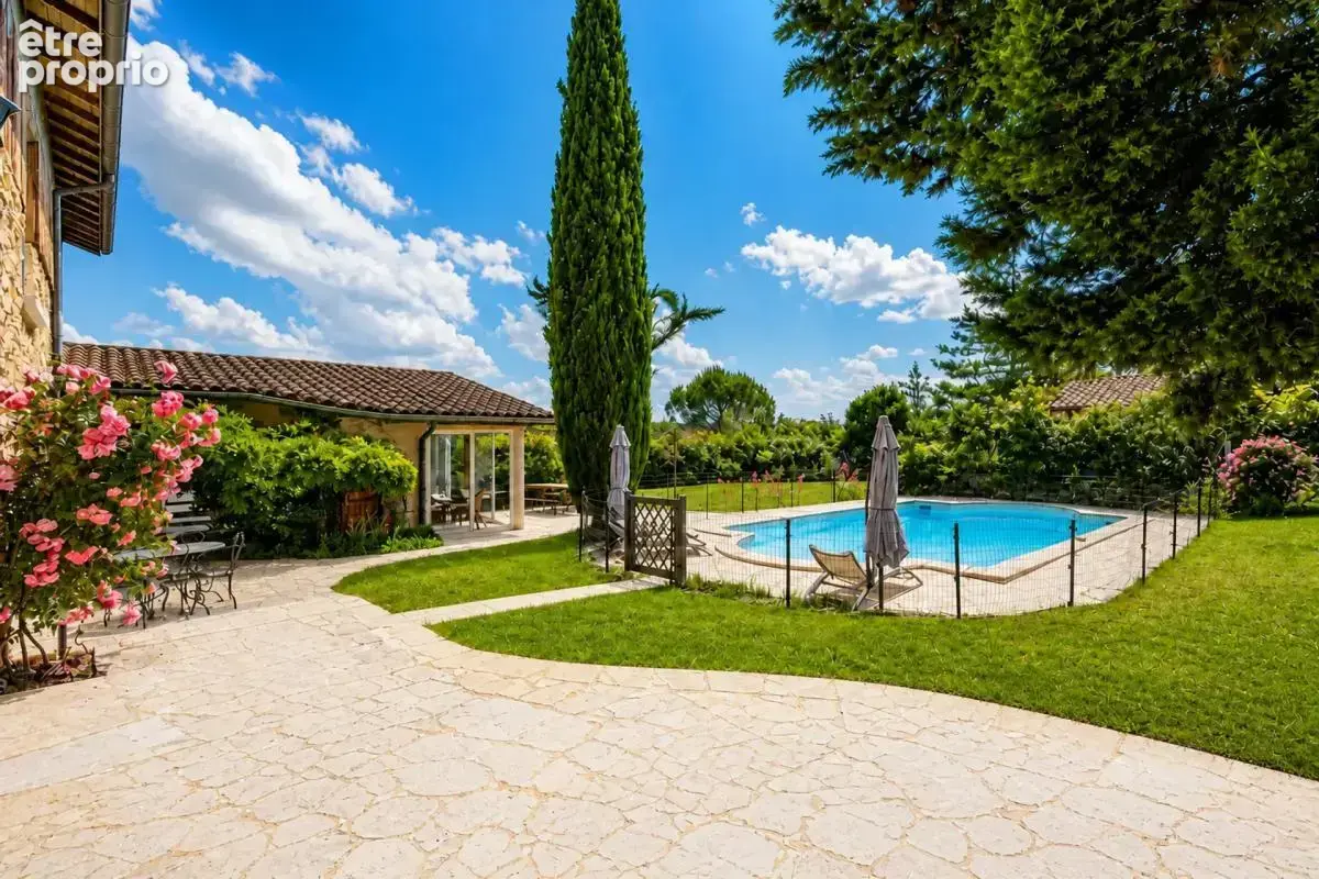 Maison de 8 pièces de 236 m² à Frontonas - photo 2