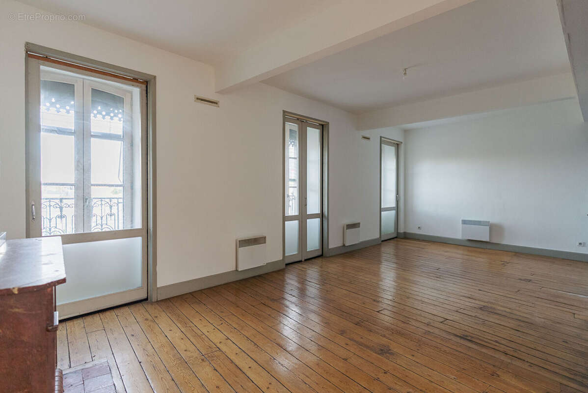 Appartement à CARCASSONNE