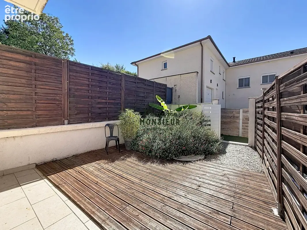 Charmante maison duplex rénovée avec jardinet et terrasse plein sud   montbernier - photo 3