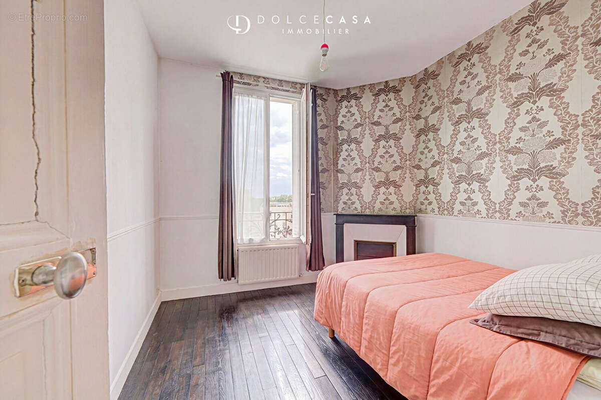Appartement à LE PERREUX-SUR-MARNE