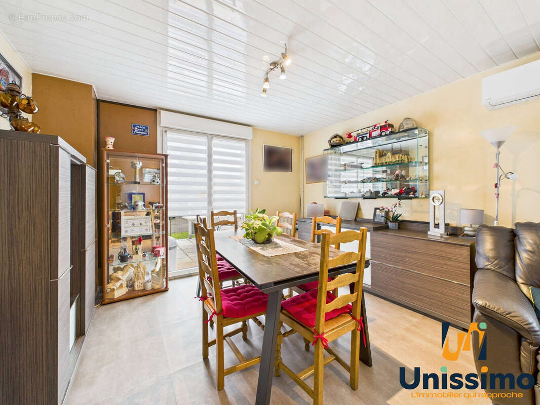 Maison à L'ISLE-SUR-LE-DOUBS