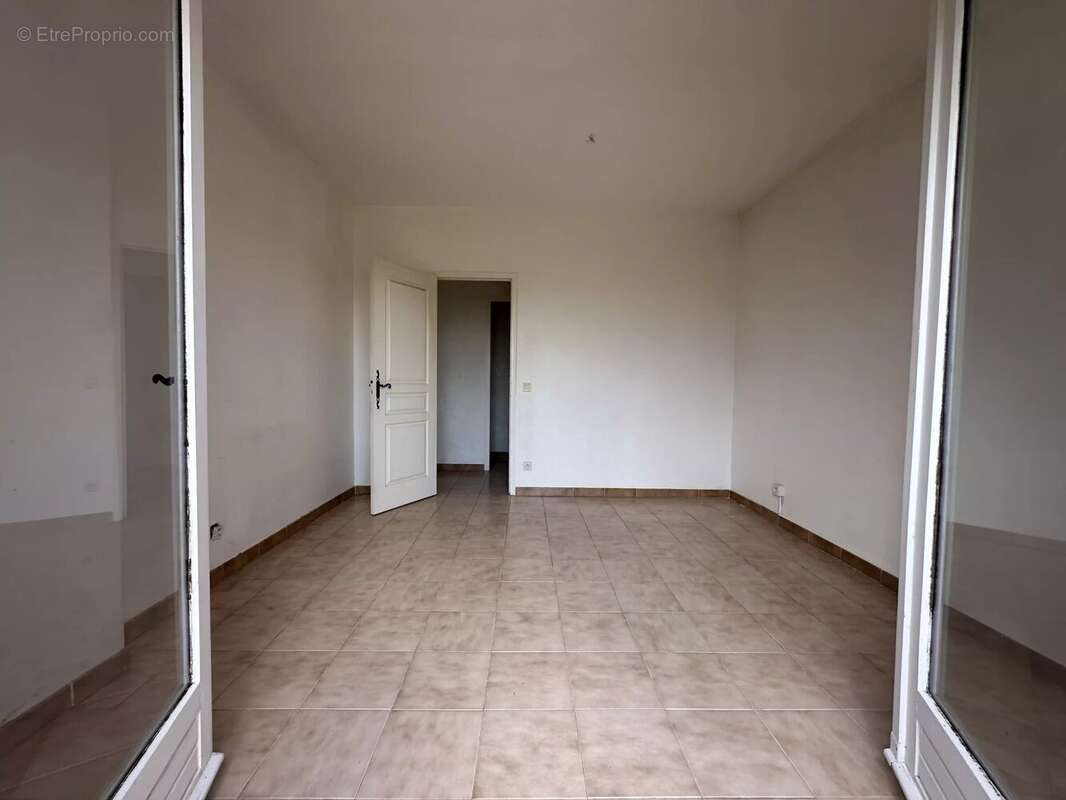 Maison à PLAN-DE-LA-TOUR