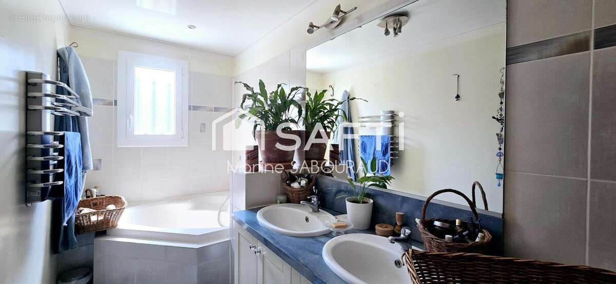 Photo 5 - Maison à BRIGNOLES