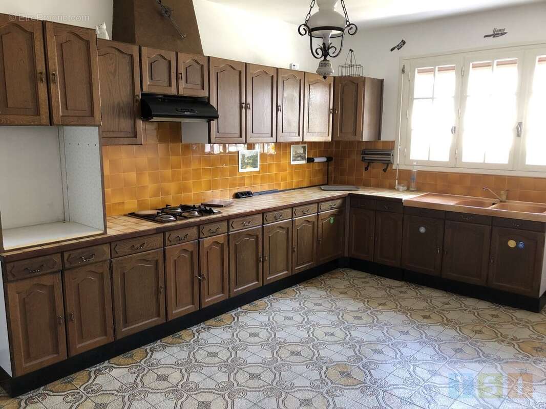 Maison Familiale sur terrain de 1413 m² - photo 6