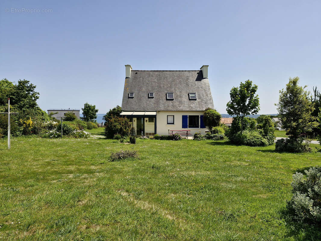 Maison à ROSCANVEL