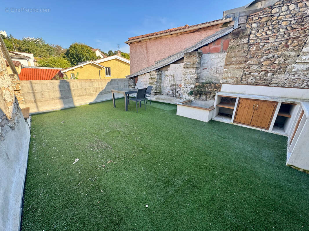 Maison à LE PEAGE-DE-ROUSSILLON