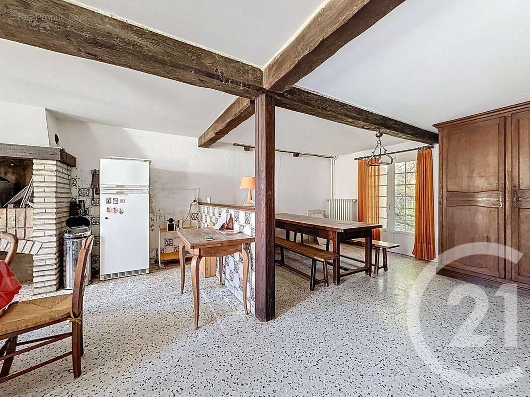 Maison à EGRISELLES-LE-BOCAGE