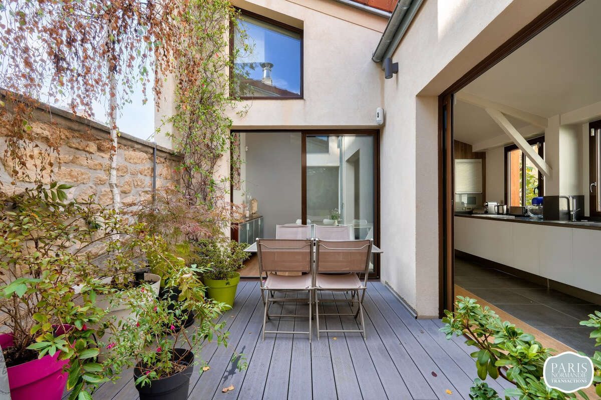 Maison à COURBEVOIE