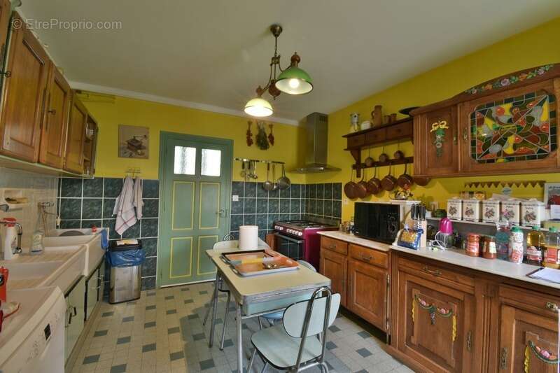 Maison à LE PONT-CHRETIEN-CHABENET