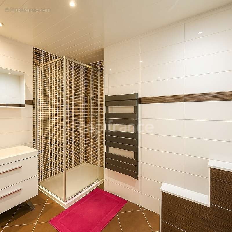 Grande maison familiale de 222 m² – 6 chambres – Terrain de 3 927 m² à seulement 6 km de Sens - photo 11