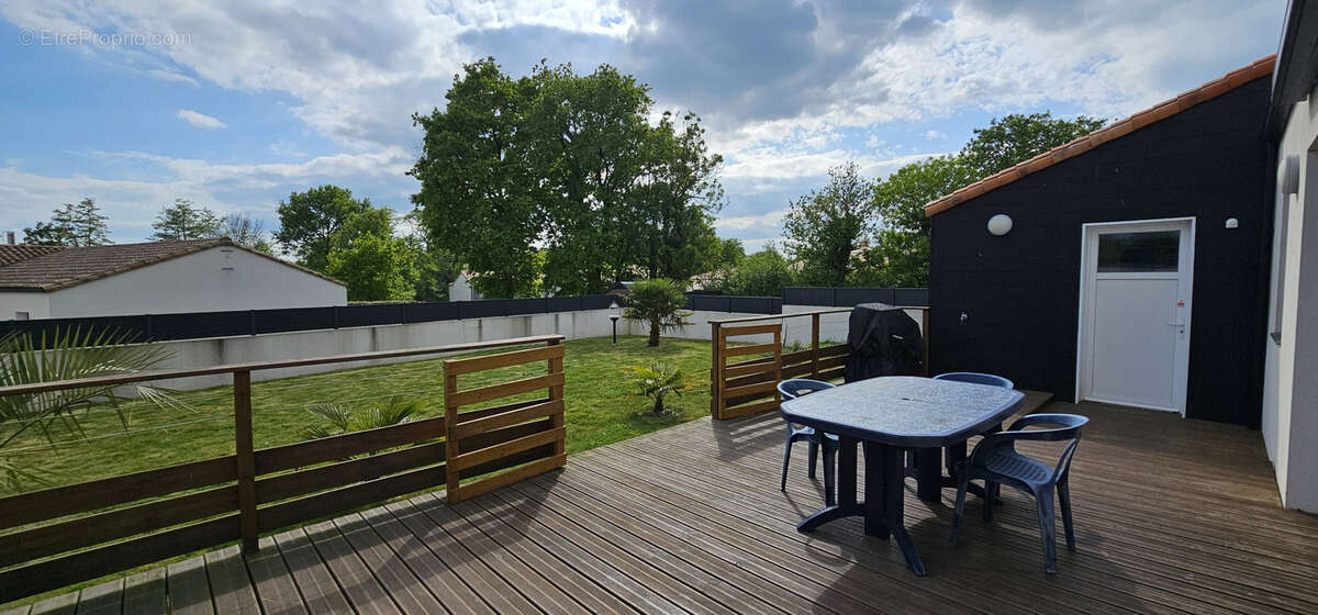 Maison à LES CLOUZEAUX