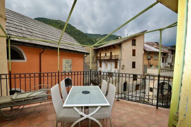 Dpt Alpes des Alpes Maritimes (06), GUILLAUMES à vendre Belle Maison de village 4 pièces, 70 m², Terrasses, Caves, Vue - photo 5