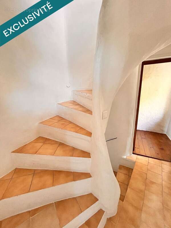 Photo 8 - Maison à REGUSSE