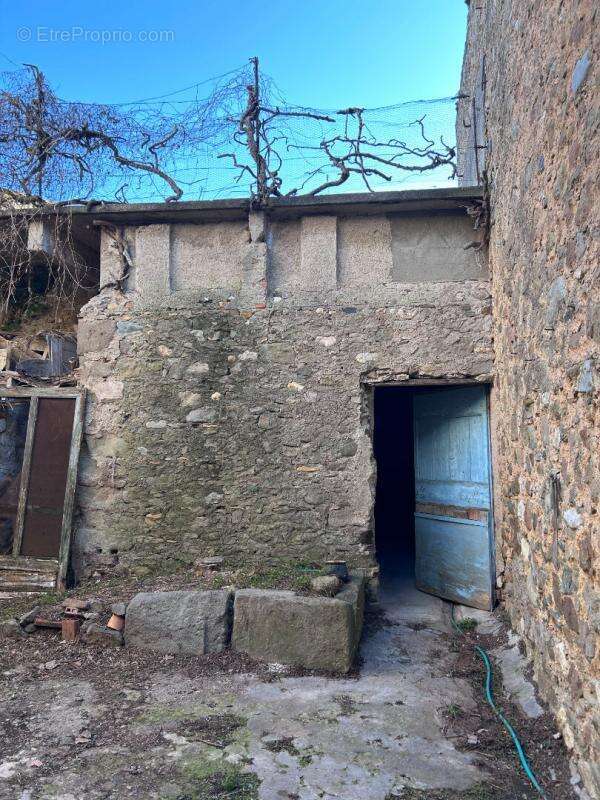 Maison à AZILLE
