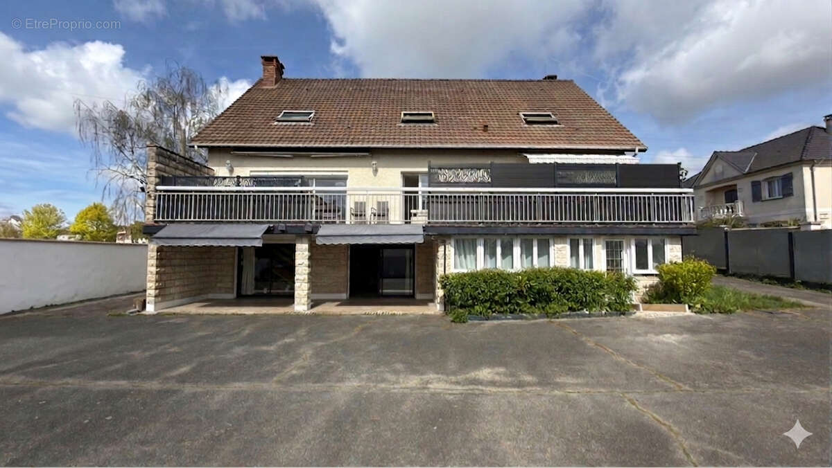 Maison à LISSES