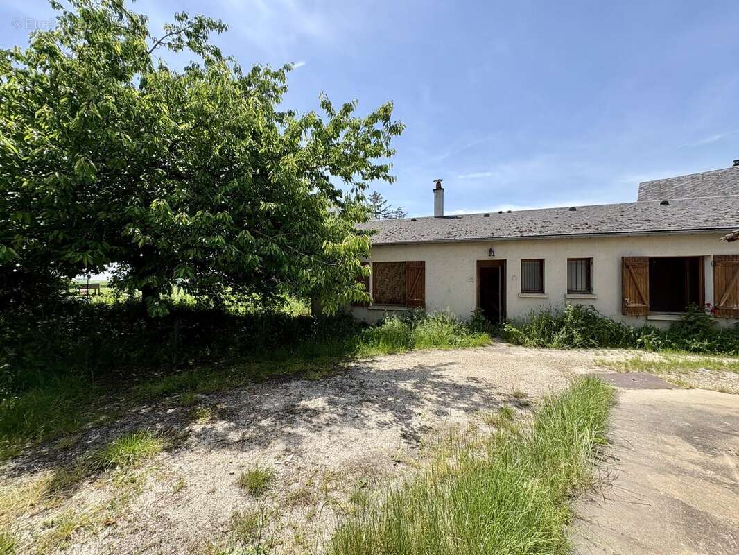 Maison 88 m² à Bazoches-Les-Gallerandes  - photo 3