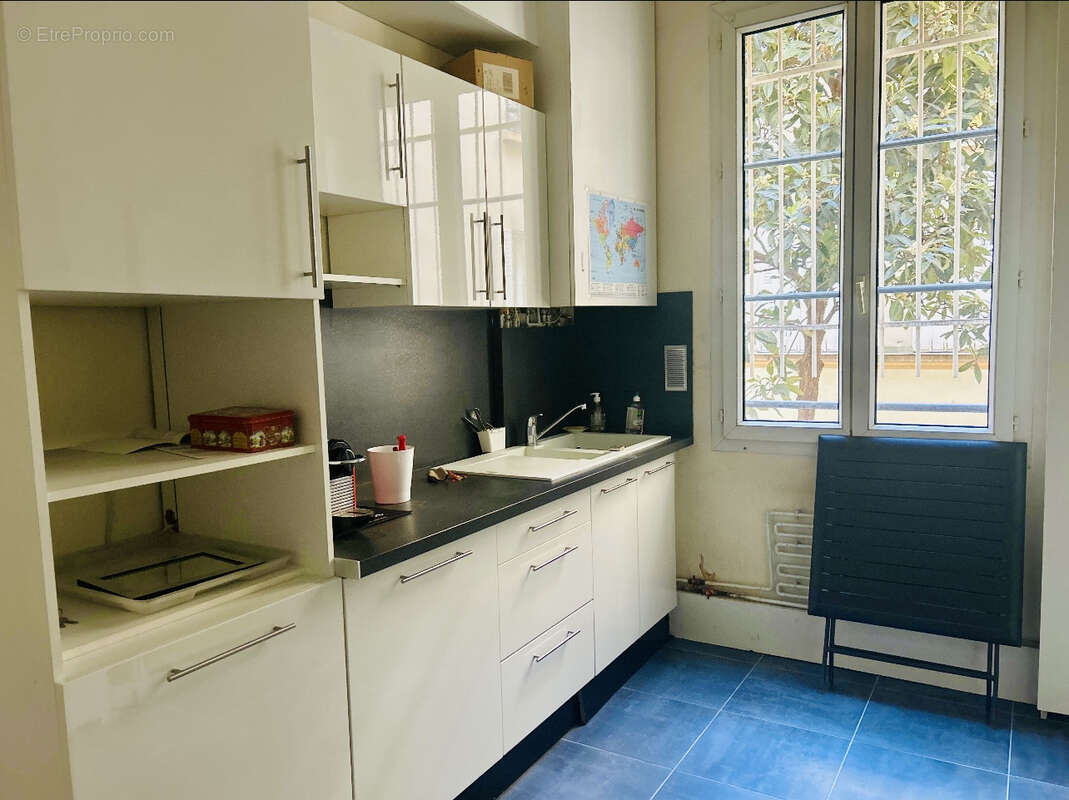 Appartement à PARIS-11E