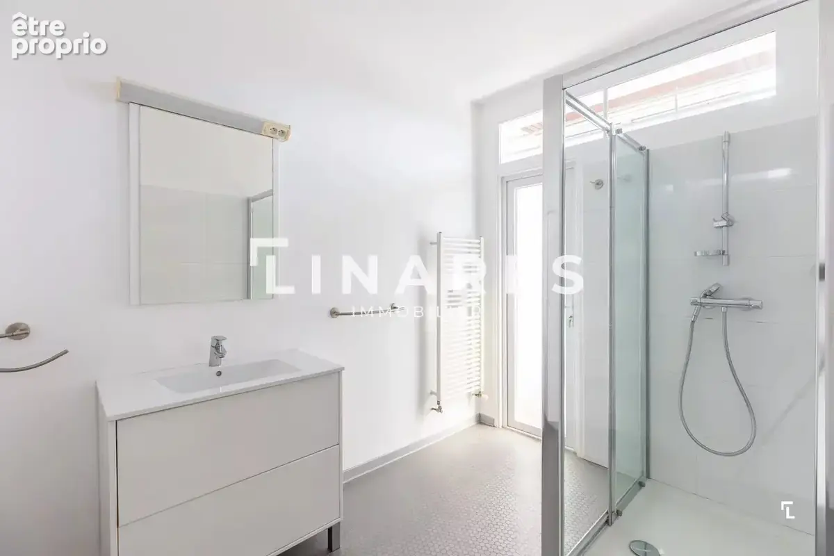 L'APARTÉ - Appartement T4 de 90m2  - Terrasse - Balcon - Cave - Garage (sus) - 13008 - photo 13