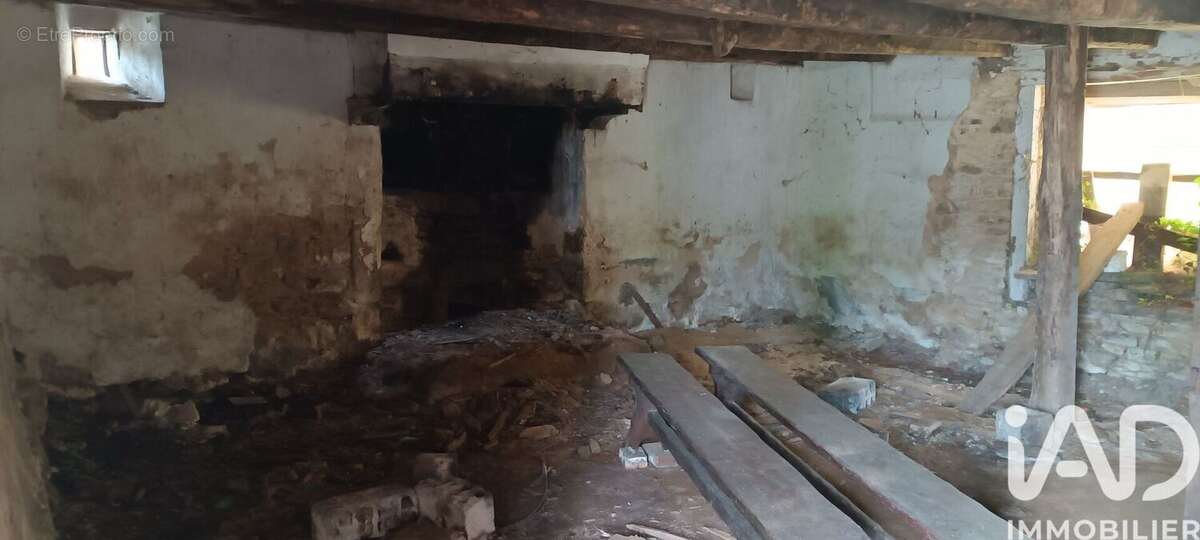 Photo 3 - Maison à COETLOGON