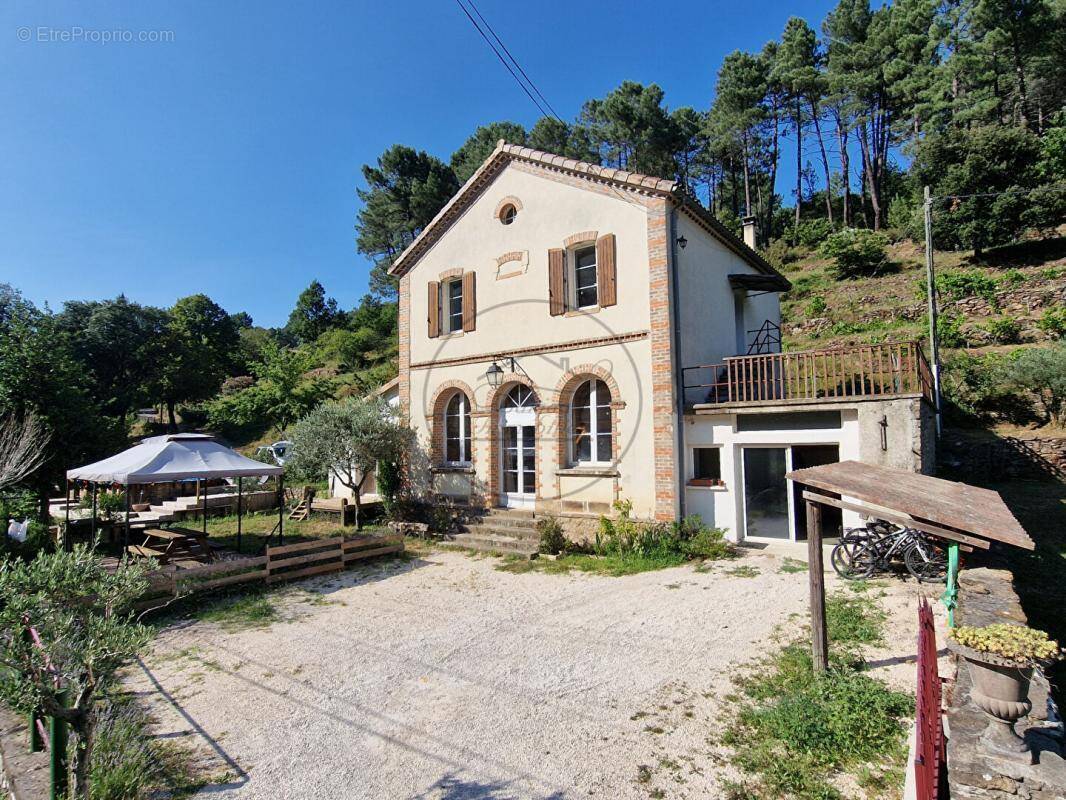 Maison à PORTES