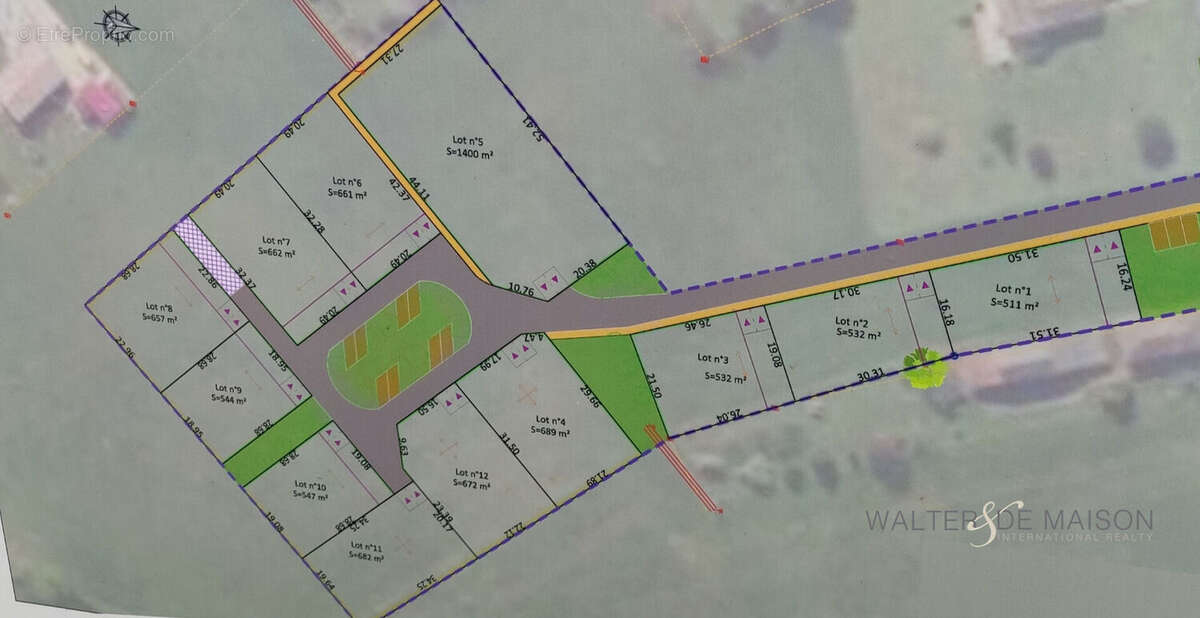 Terrain à SAINT-GERMAIN-DU-SEUDRE