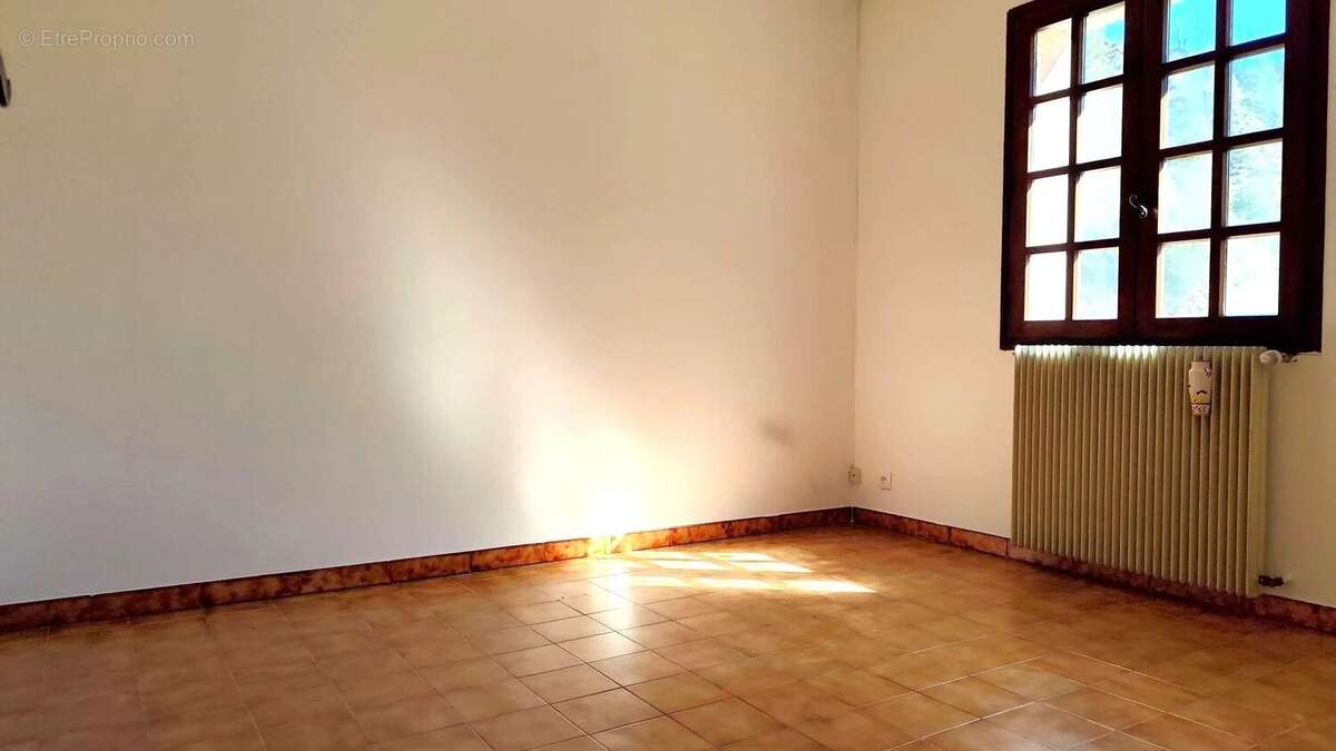 Maison 157 m² - Ascenseur - Garage - Terrain 930 m² - photo 18