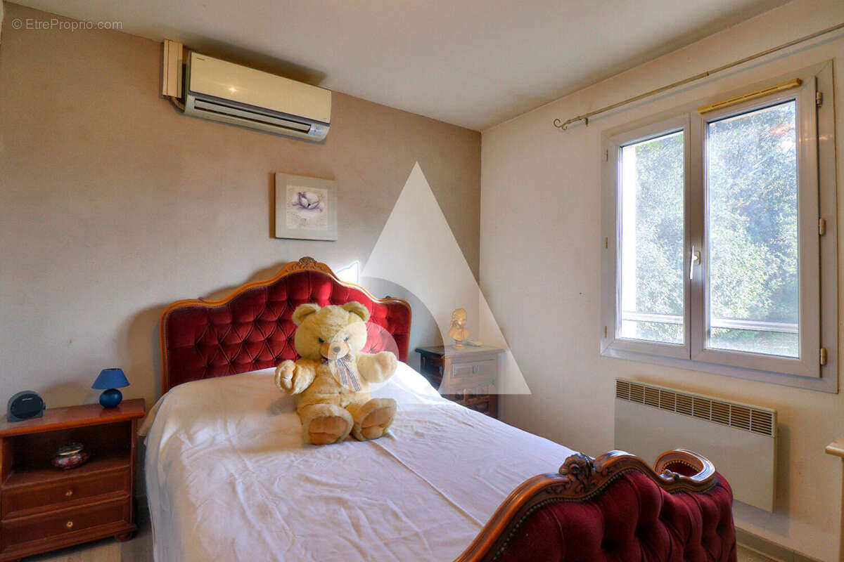 Maison à VINON-SUR-VERDON