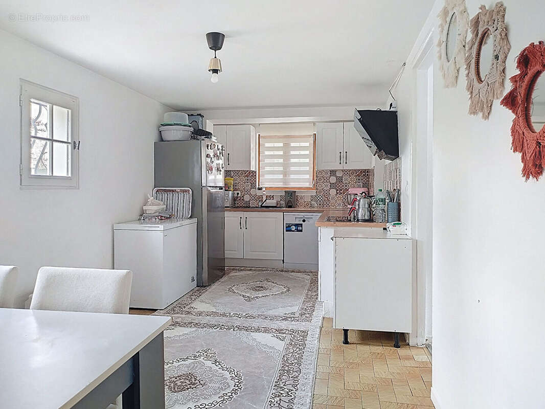 Maison à VIGNEUX-SUR-SEINE