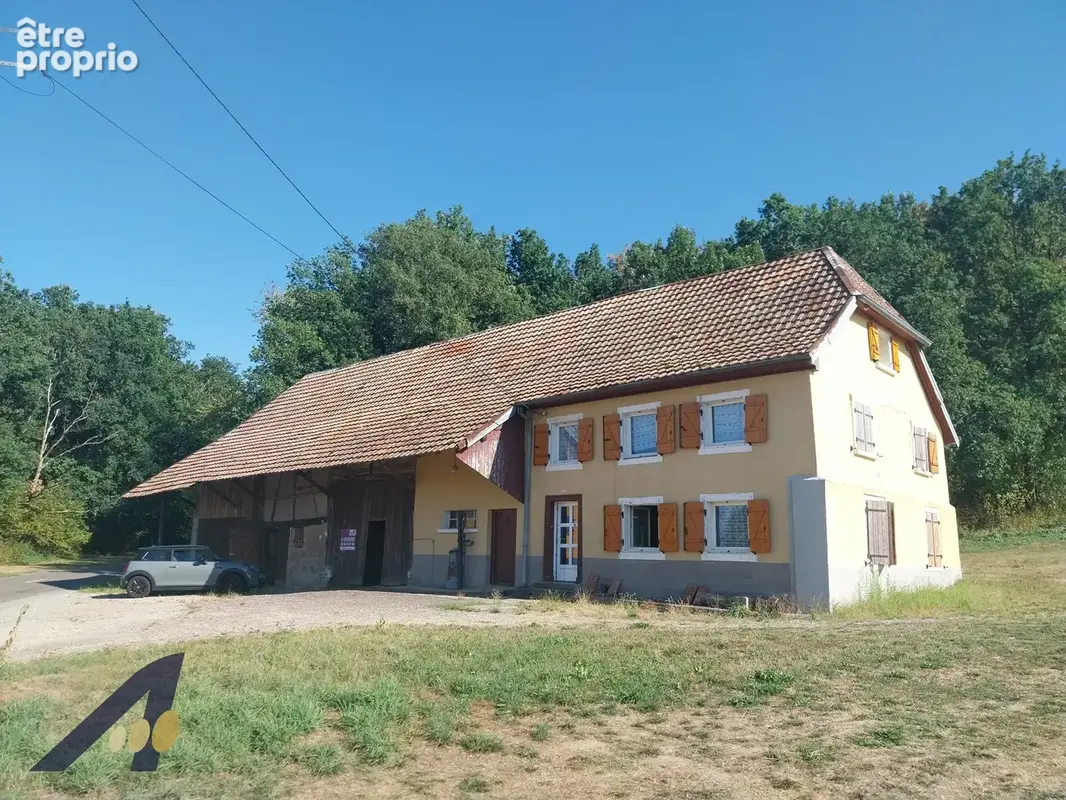 A renover - corps de ferme - 16 ares de terrain - photo 1