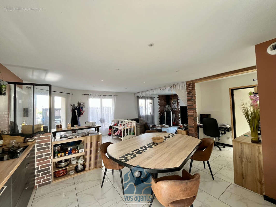 Maison 4 pièces avec terrain, garage et terrasse - photo 4