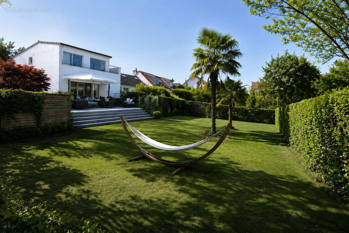 Maison à DEUIL-LA-BARRE