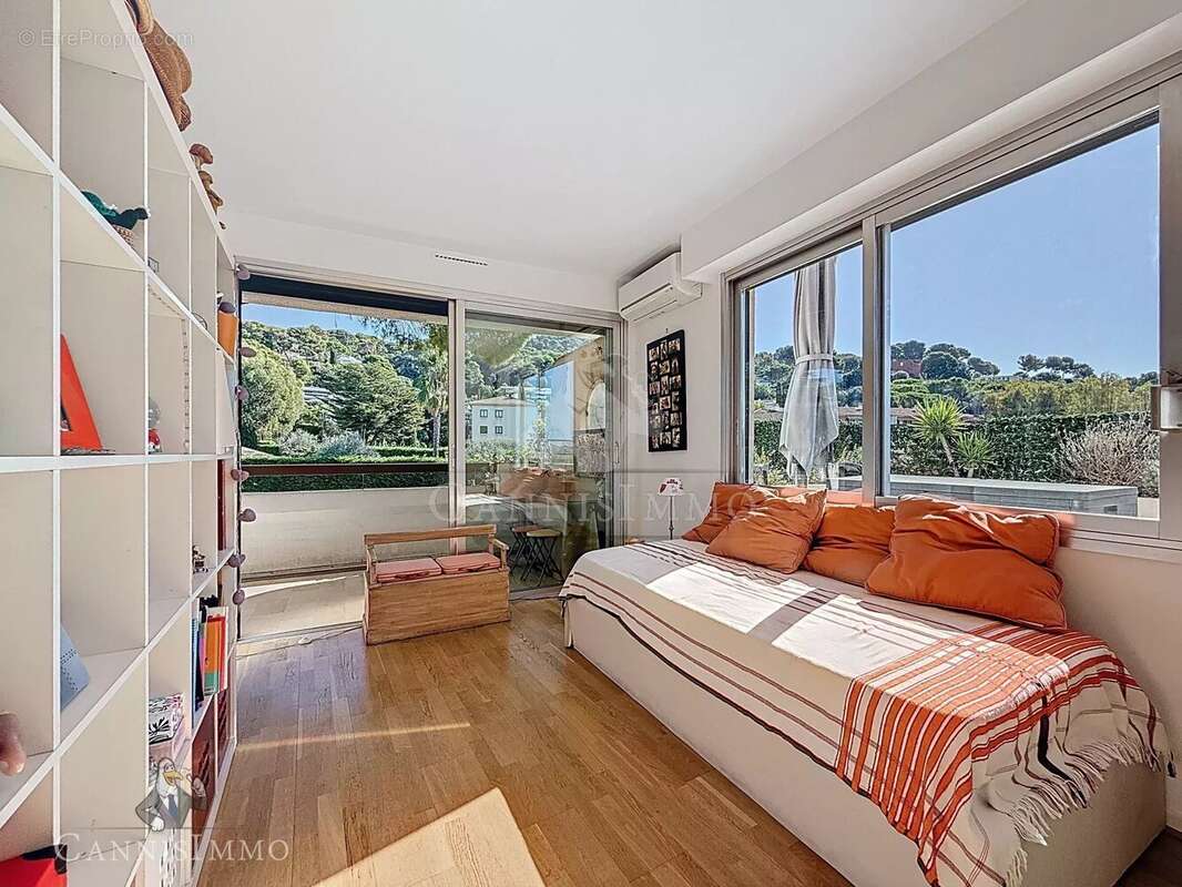 Appartement à LE CANNET