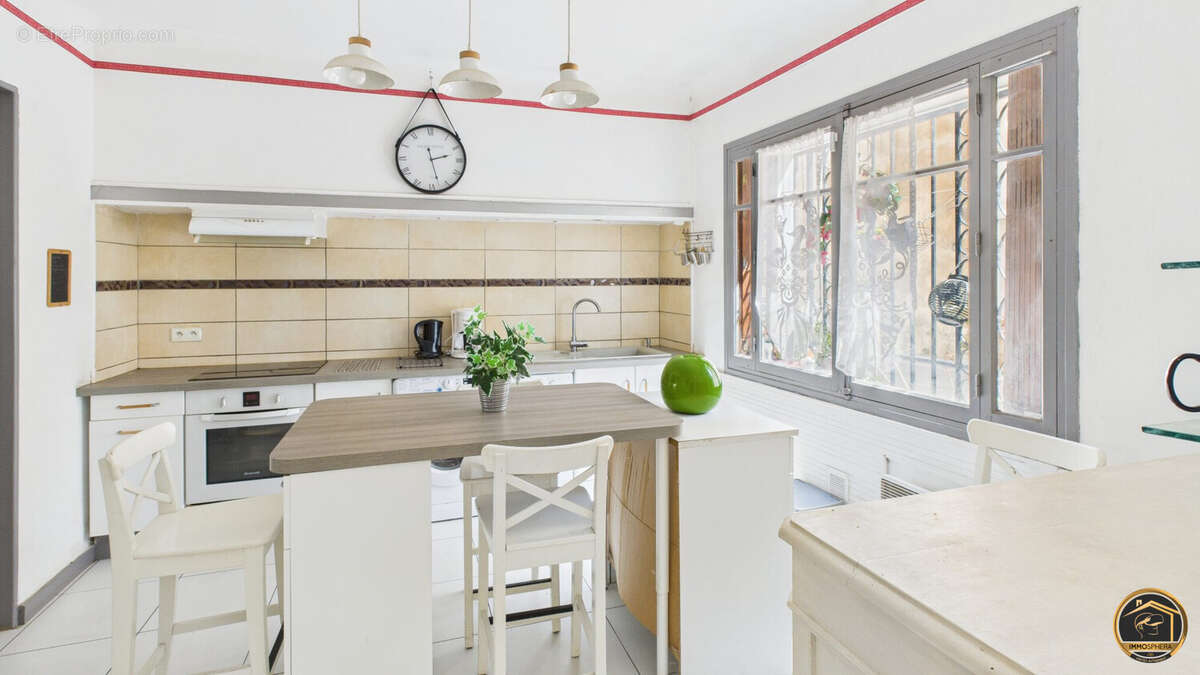 avant cuisine - Maison à ROQUEFORT-DES-CORBIERES