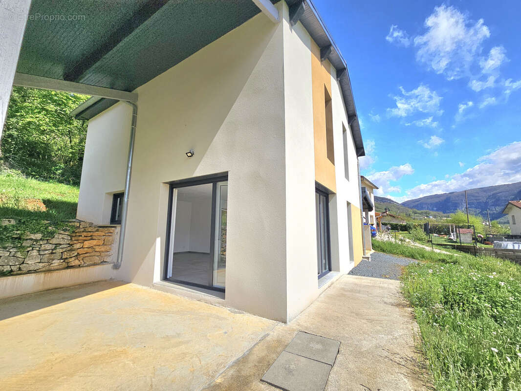 Maison à TENAY