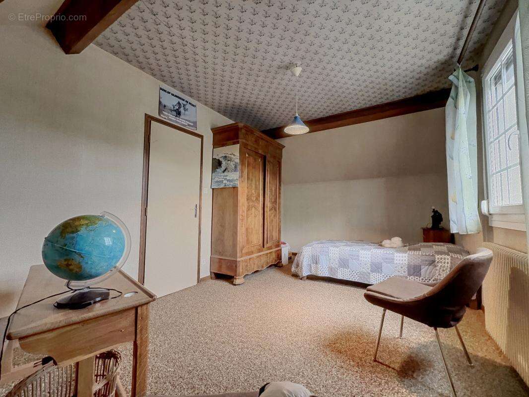 Maison à BRETENIERE