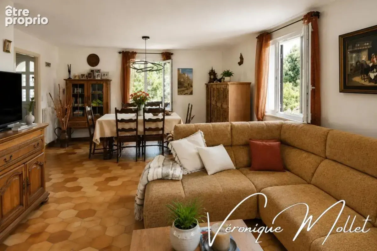Lignan de bordeaux - aux portes de fargues st hilaire - sur 2591m2 et sur sous-sol integral - photo 10