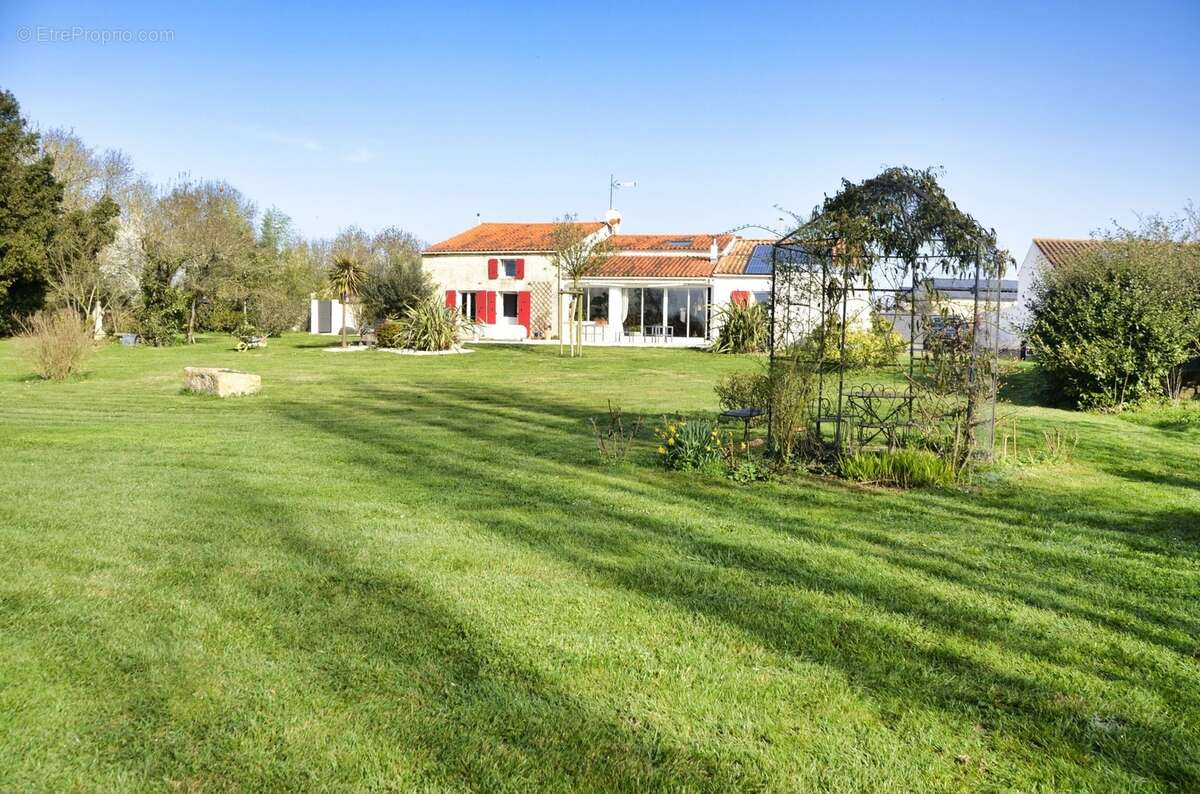 Maison à vendre 8 pièces LE GUE D'ALLERE (17) - photo 61