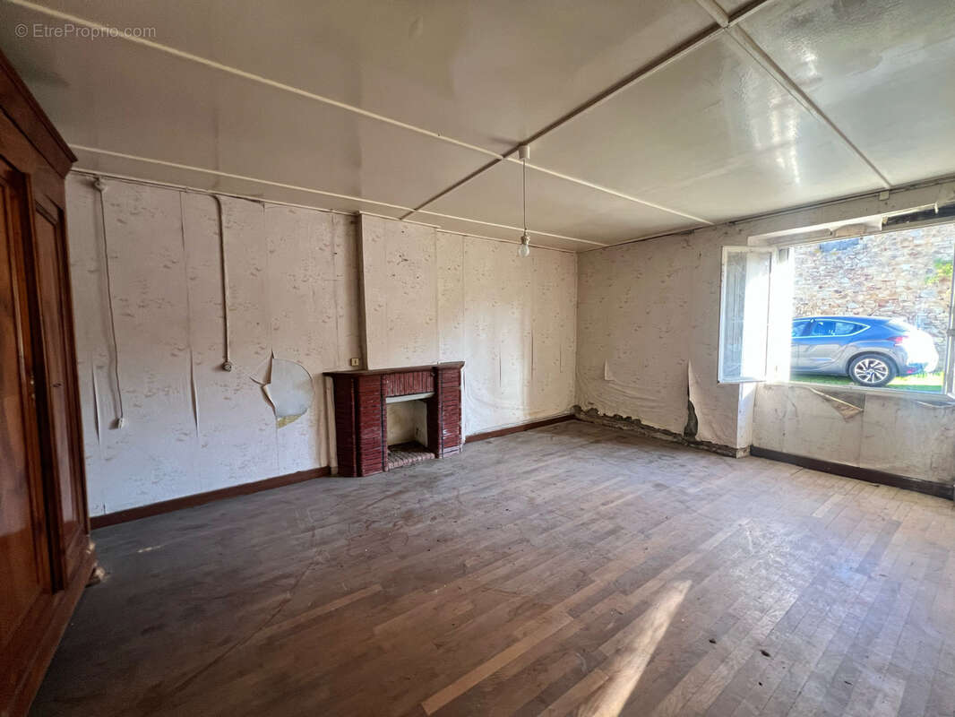 Maison à SION-LES-MINES