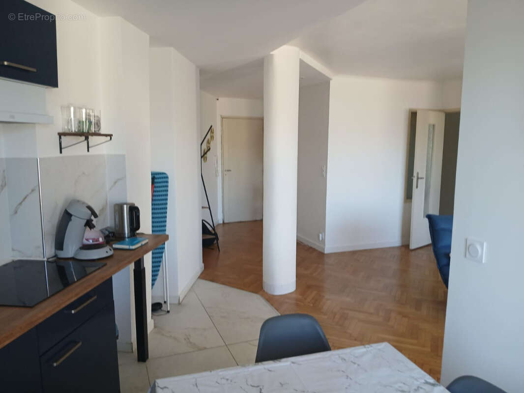 Appartement à MARSEILLE-8E