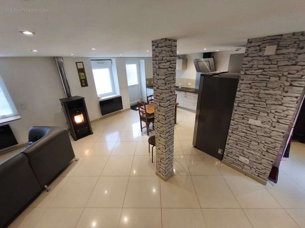 Maison à CHATILLON-SAINT-JEAN