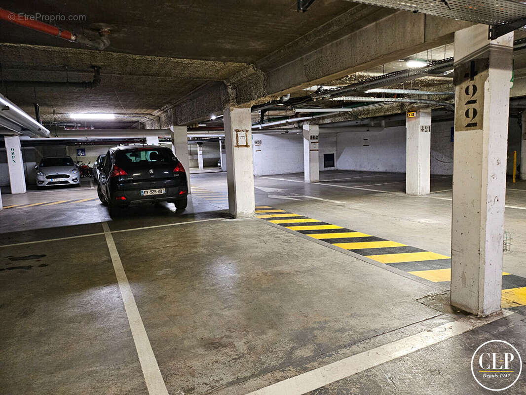 Parking à FONTENAY-SOUS-BOIS