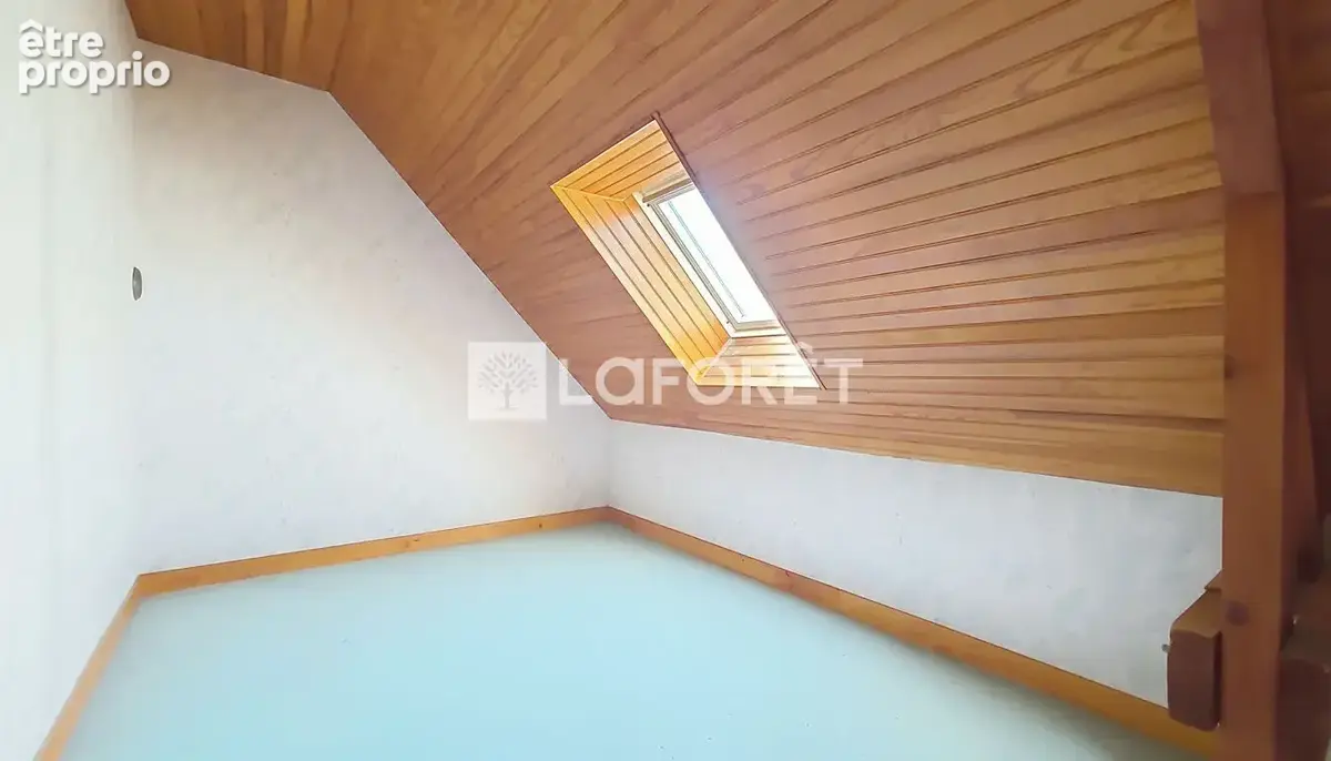Melesse, belle maison traditionnelle de 8 pièces - photo 6