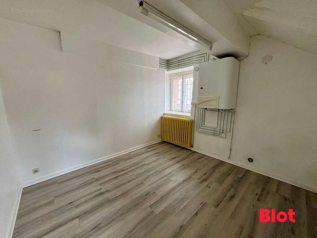 Maison à CHARTRES-DE-BRETAGNE