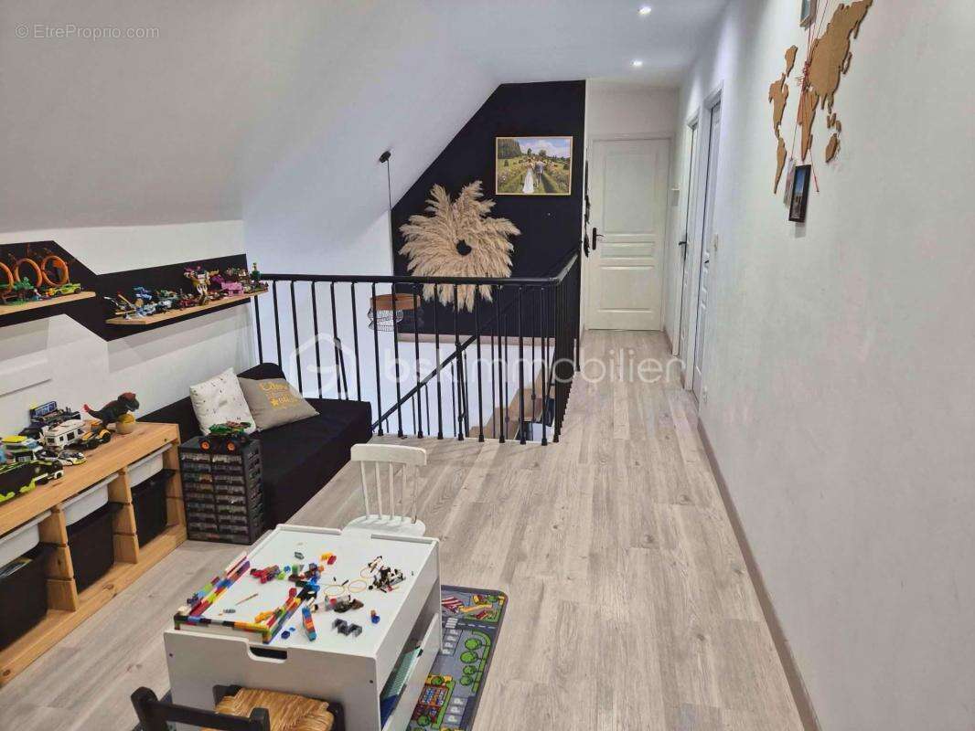 Exclusivité Maison contemporaine de 2018 – 154 m² – DPE A – Plain pied et Suite parentale – Terrain 1 139 m² – Garage - photo 15