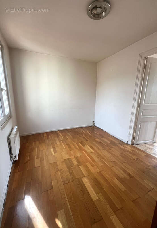 Maison à FRENEUSE