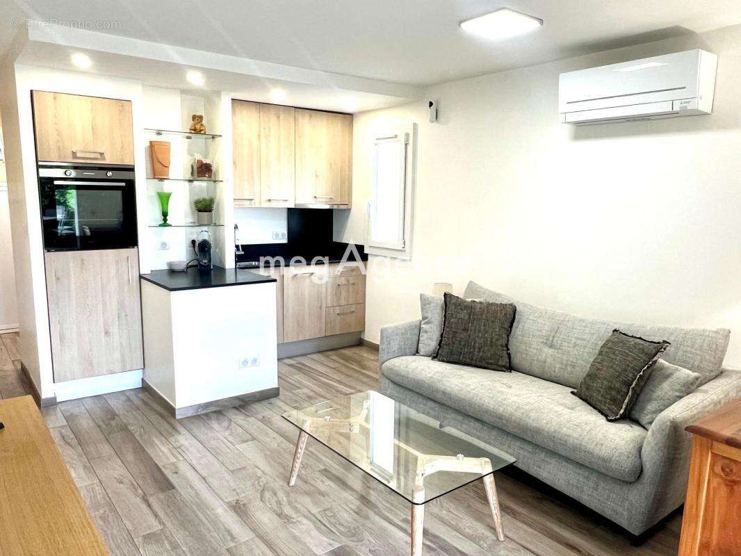 Appartement à SANARY-SUR-MER