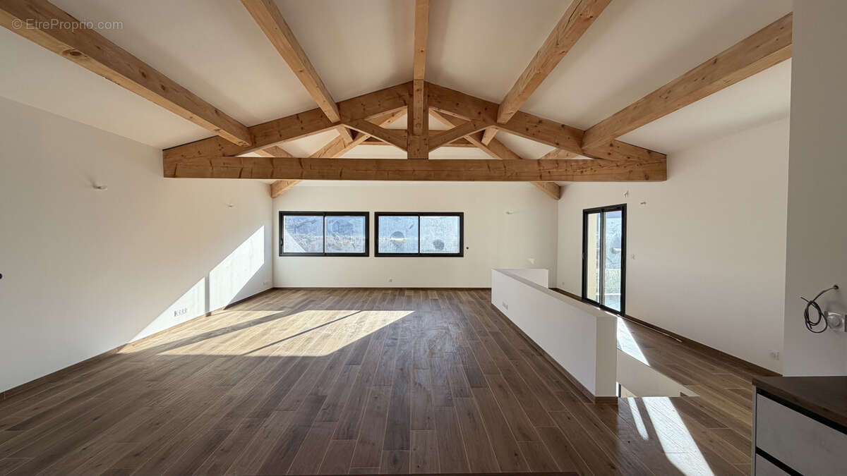 Maison à NANS-LES-PINS