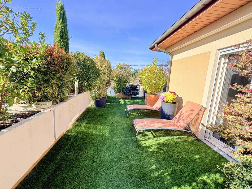 Appartement à TASSIN-LA-DEMI-LUNE