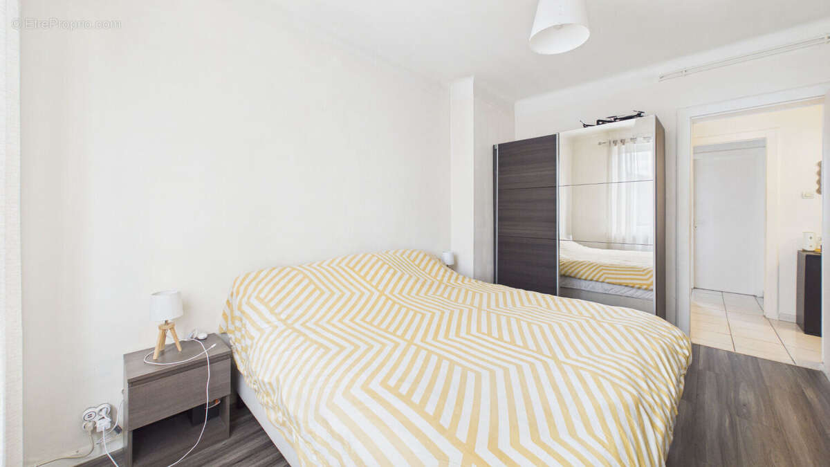 Appartement à ARS-SUR-MOSELLE